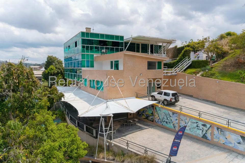 Comercial (Local Comercial) en Venta en Petare, Distrito Metropolitano - 63