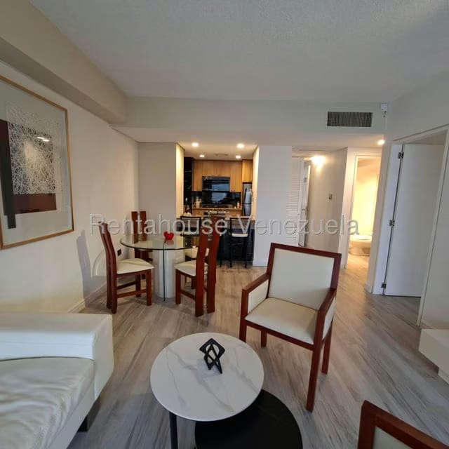 Apartamento (1 Nivel) en Venta en Altamira, Distrito Metropolitano - 2