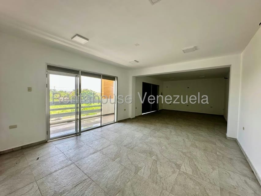Comercial (Local Comercial) en Alquiler en La 'L', Zulia - 21