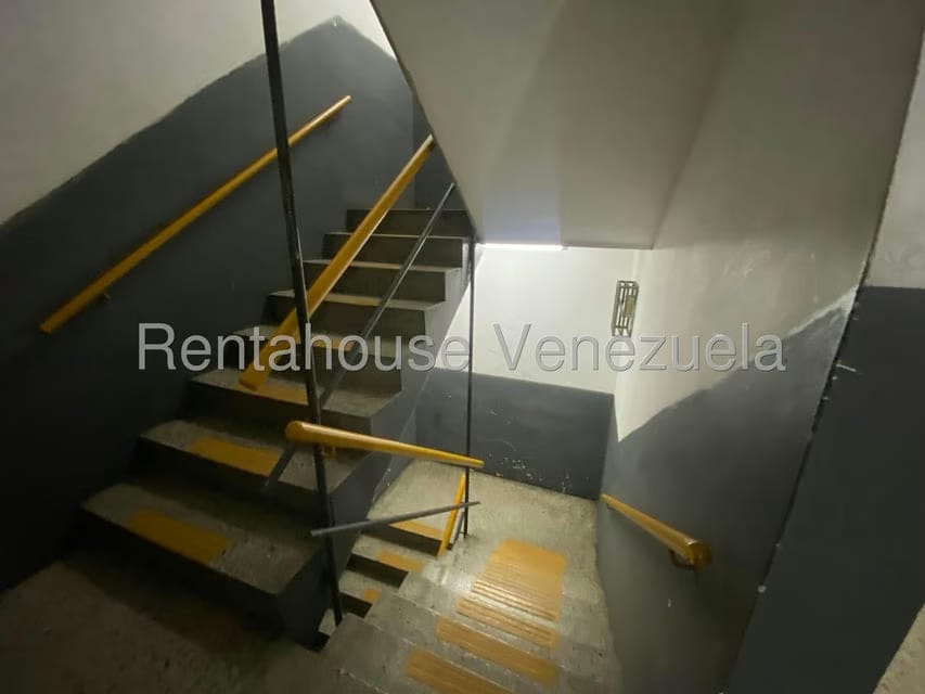 Comercial (Local Comercial) en Alquiler en Catia, Distrito Metropolitano - 12