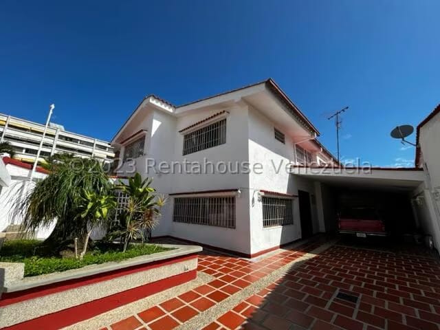 Casa (1 Nivel) en Venta en Los Samanes, Distrito Metropolitano - 4
