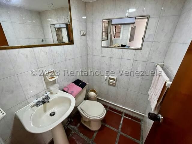 Casa (1 Nivel) en Venta en Los Samanes, Distrito Metropolitano - 31