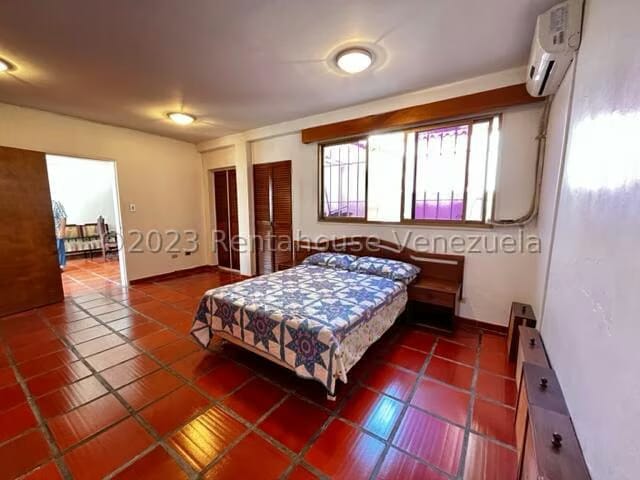 Casa (1 Nivel) en Venta en Los Samanes, Distrito Metropolitano - 33