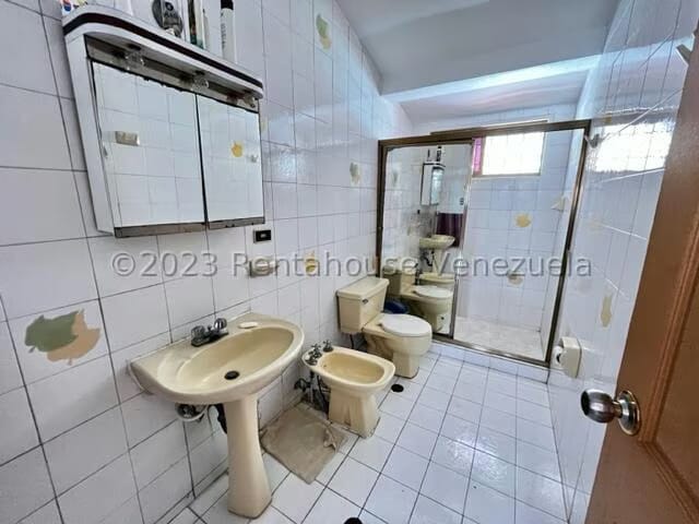 Casa (1 Nivel) en Venta en Los Samanes, Distrito Metropolitano - 42