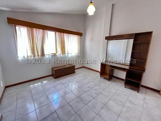 Casa (1 Nivel) en Venta en Los Samanes, Distrito Metropolitano - 44