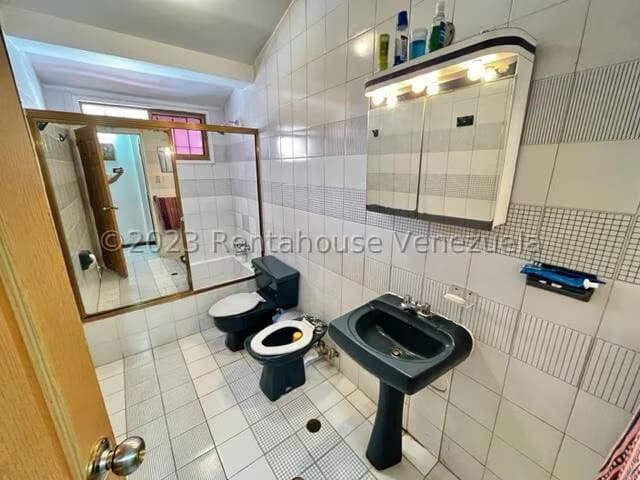 Casa (1 Nivel) en Venta en Los Samanes, Distrito Metropolitano - 48