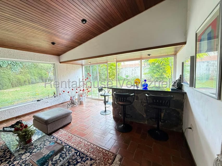 Casa (Duplex) en Venta en Colinas del Tamanaco, Distrito Metropolitano - 3