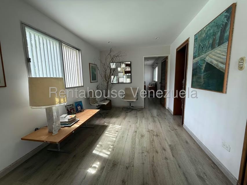Casa (Duplex) en Venta en Colinas del Tamanaco, Distrito Metropolitano - 32