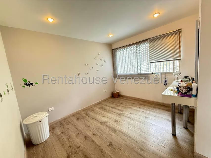 Casa (Duplex) en Venta en Colinas del Tamanaco, Distrito Metropolitano - 39