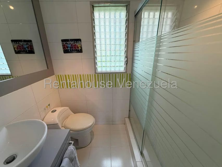 Casa (Duplex) en Venta en Colinas del Tamanaco, Distrito Metropolitano - 40