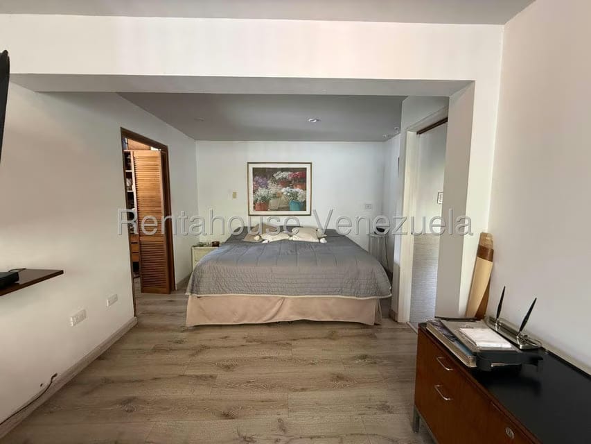 Casa (Duplex) en Venta en Colinas del Tamanaco, Distrito Metropolitano - 44