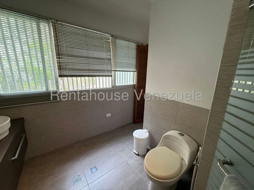 Casa (Duplex) en Venta en Colinas del Tamanaco, Distrito Metropolitano - 48