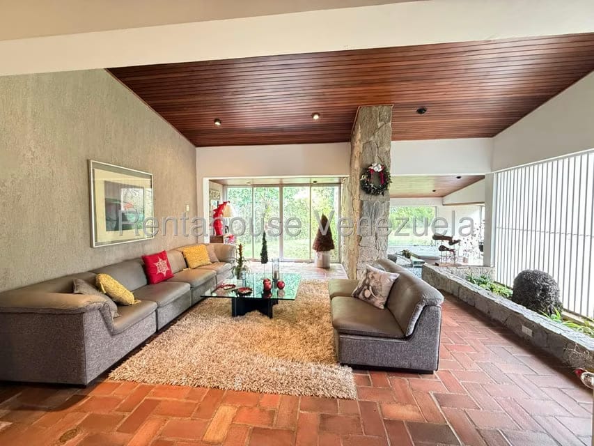 Casa (Duplex) en Venta en Colinas del Tamanaco, Distrito Metropolitano - 6