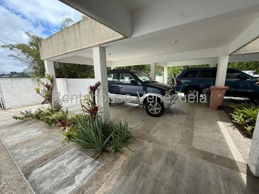Casa (Duplex) en Venta en Colinas del Tamanaco, Distrito Metropolitano - 55