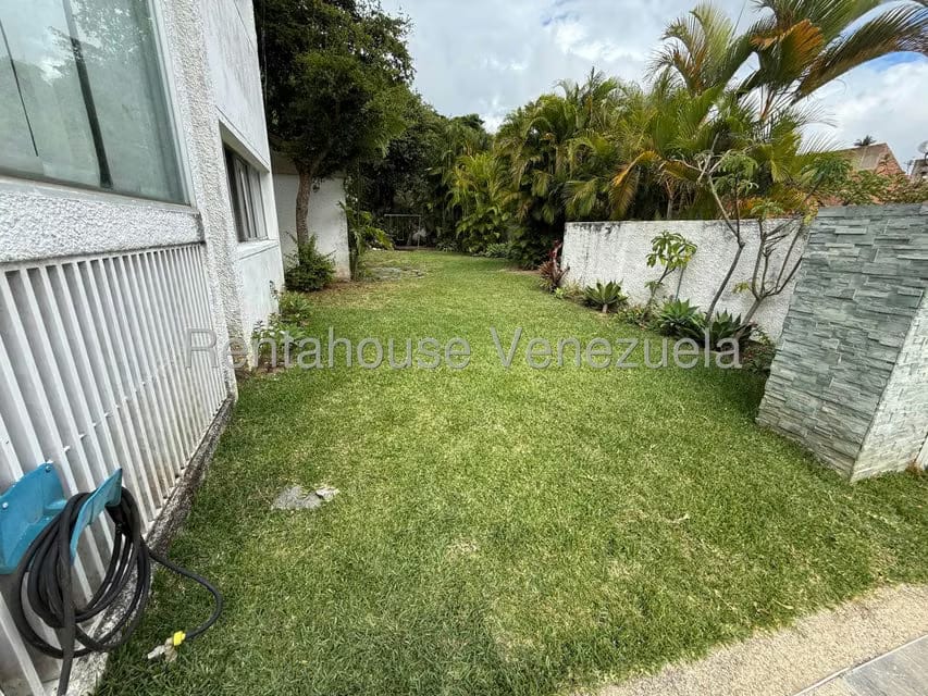 Casa (Duplex) en Venta en Colinas del Tamanaco, Distrito Metropolitano - 56