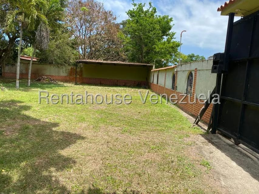 Terreno (Comercial) en Venta en Higuerote, Miranda - 2