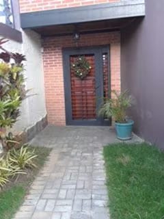 CASA EN VENTA EN NAGUANAGUA URB. LA ENTRADA I - 2