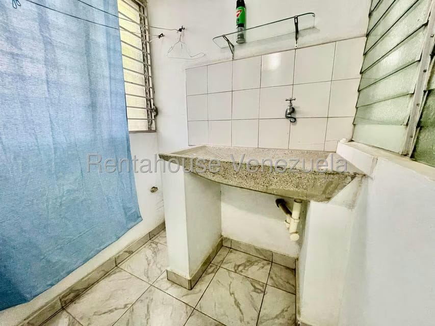 Casa (1 Nivel) en Alquiler en Caja de Agua, Falcon - 21