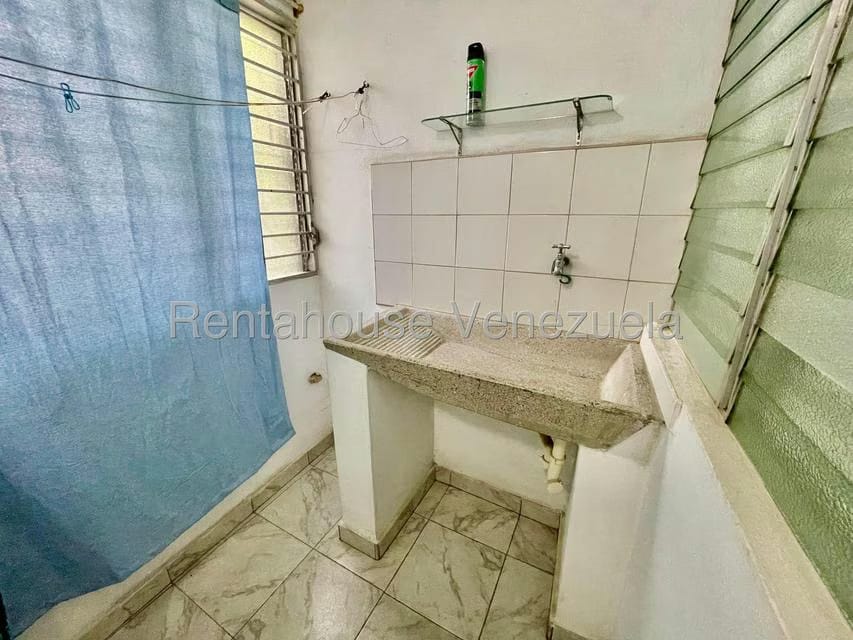 Casa (1 Nivel) en Alquiler en Caja de Agua, Falcon - 22