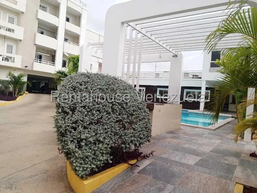 Apartamento (1 Nivel) en Alquiler en Avenida Vargas, Zulia - 2