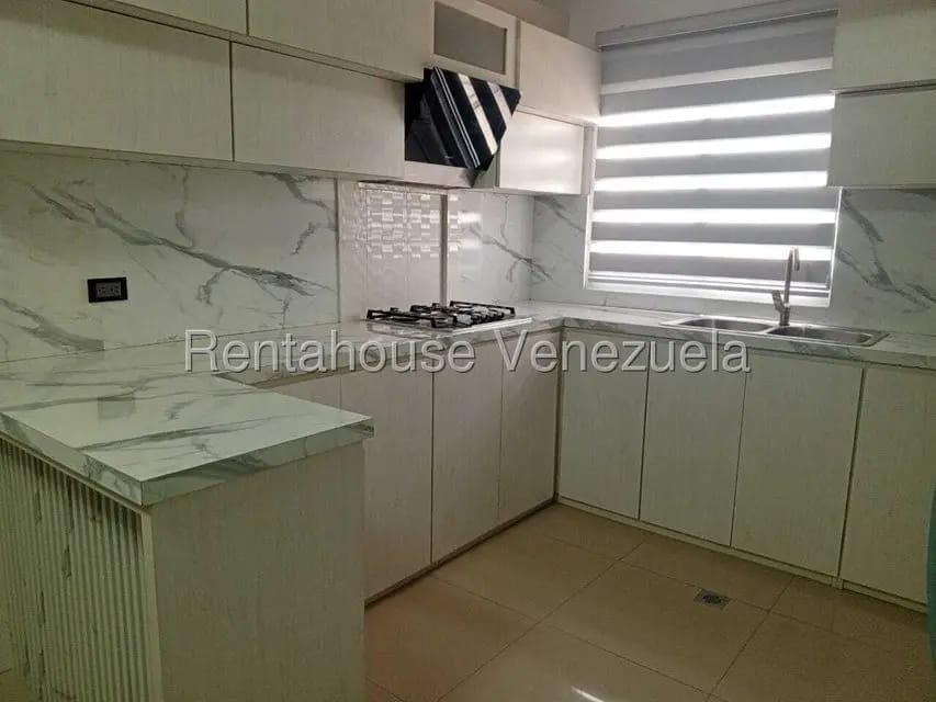 Apartamento (1 Nivel) en Alquiler en Avenida Vargas, Zulia - 7