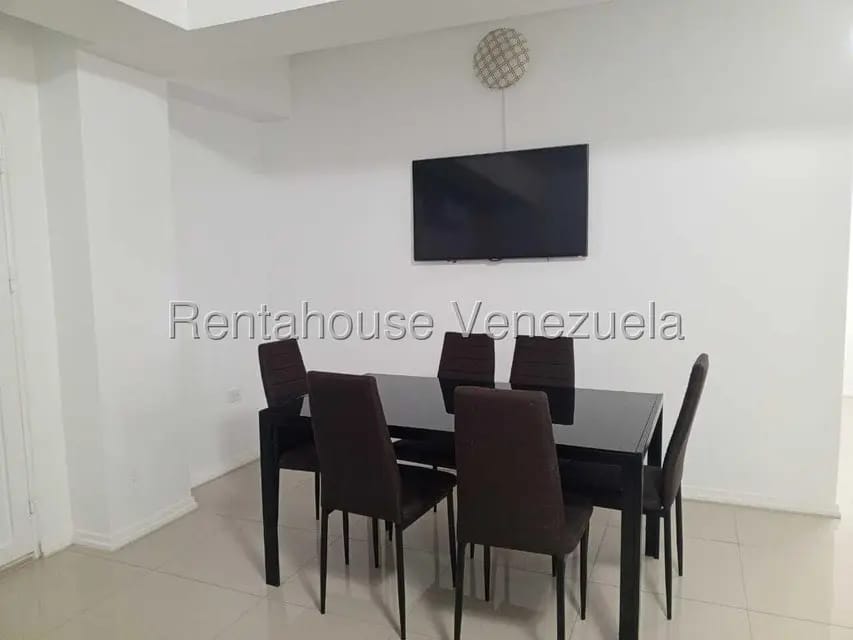 Apartamento (1 Nivel) en Alquiler en Avenida Vargas, Zulia - 9