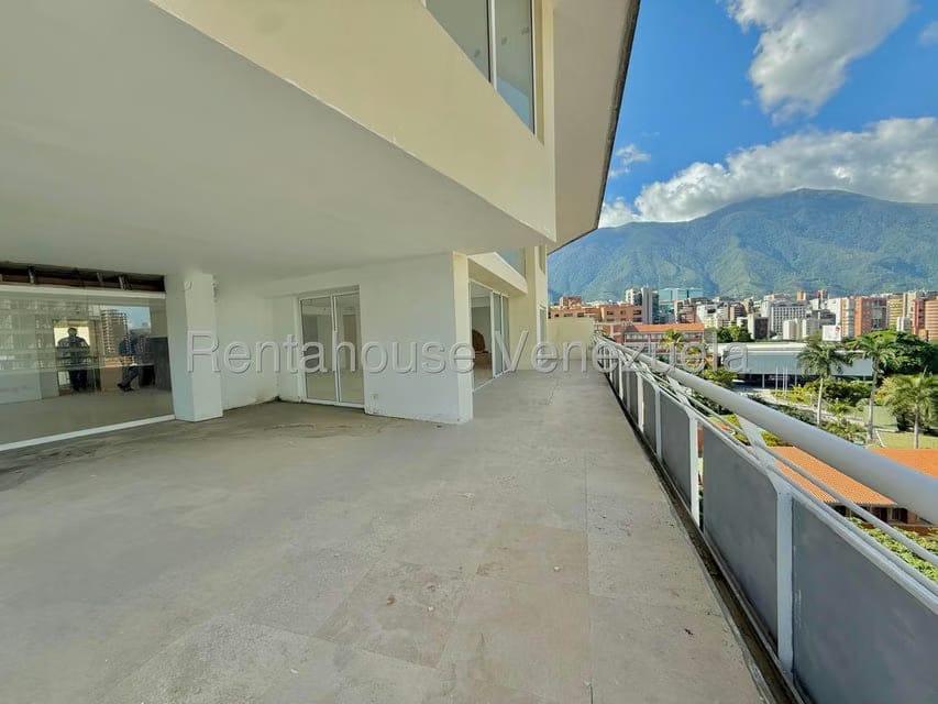 Apartamento (Penthouse) en Venta en Las Mercedes, Distrito Metropolitano - 4