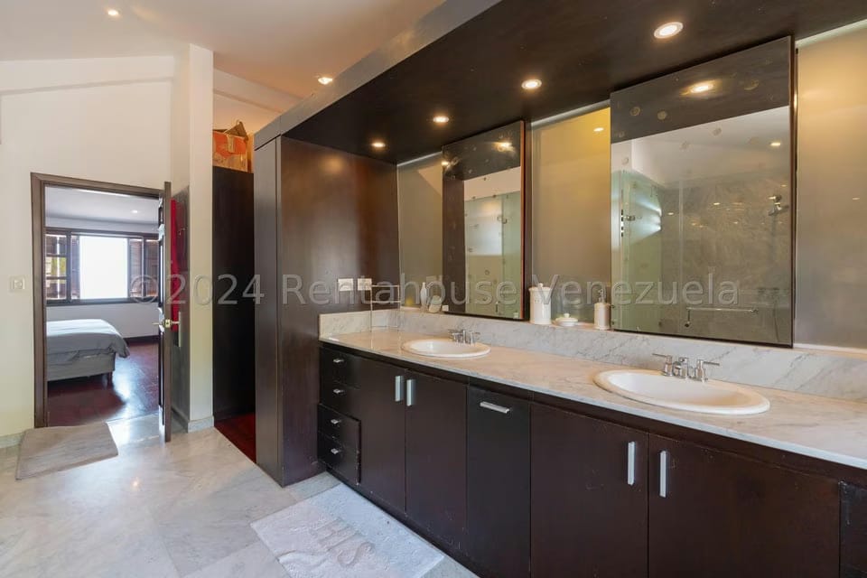 Casa (Multipes Niveles) en Venta en La Lagunita Country Club, Distrito Metropolitano - 29
