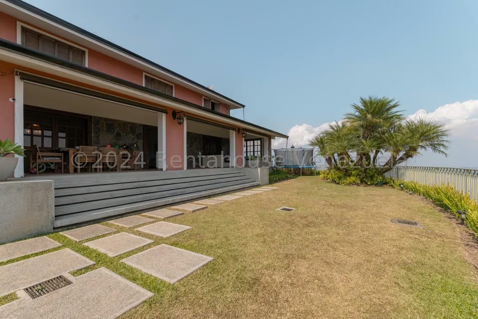 Casa (Multipes Niveles) en Venta en La Lagunita Country Club, Distrito Metropolitano - 56
