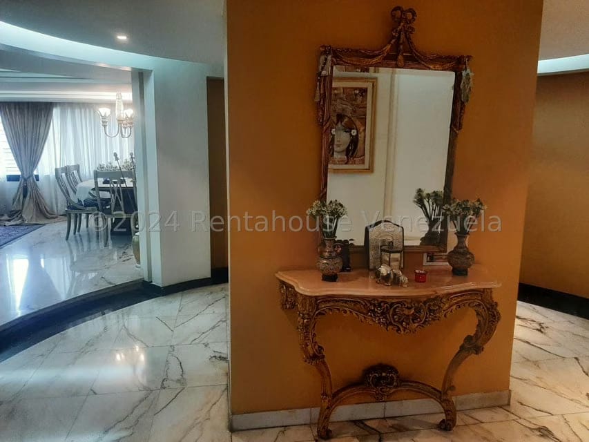 Apartamento (1 Nivel) en Venta en San Bernardino, Distrito Metropolitano - 2