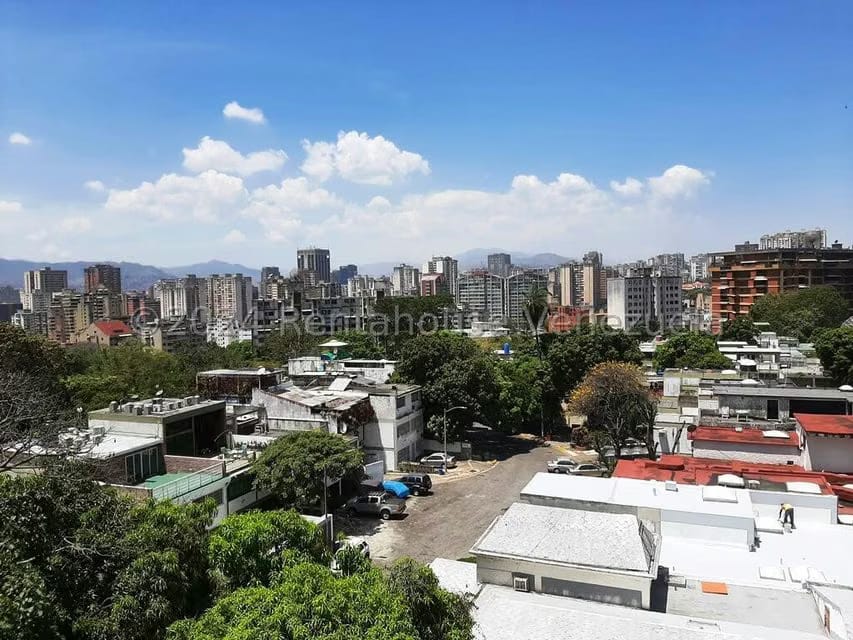 Apartamento (1 Nivel) en Venta en San Bernardino, Distrito Metropolitano - 12
