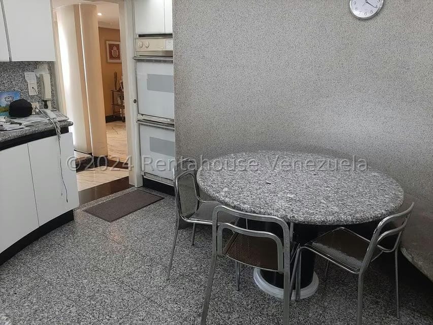 Apartamento (1 Nivel) en Venta en San Bernardino, Distrito Metropolitano - 18