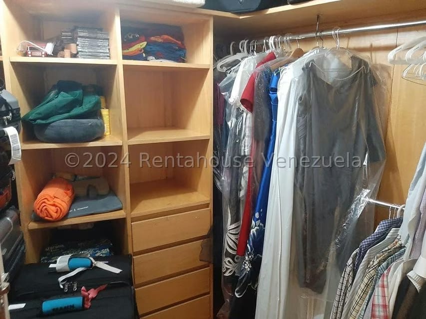 Apartamento (1 Nivel) en Venta en San Bernardino, Distrito Metropolitano - 27