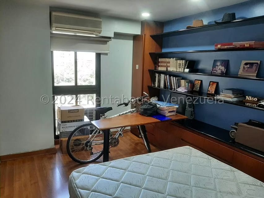 Apartamento (1 Nivel) en Venta en San Bernardino, Distrito Metropolitano - 35