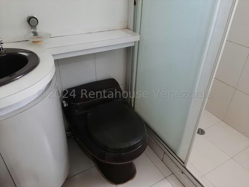 Apartamento (1 Nivel) en Venta en San Bernardino, Distrito Metropolitano - 38
