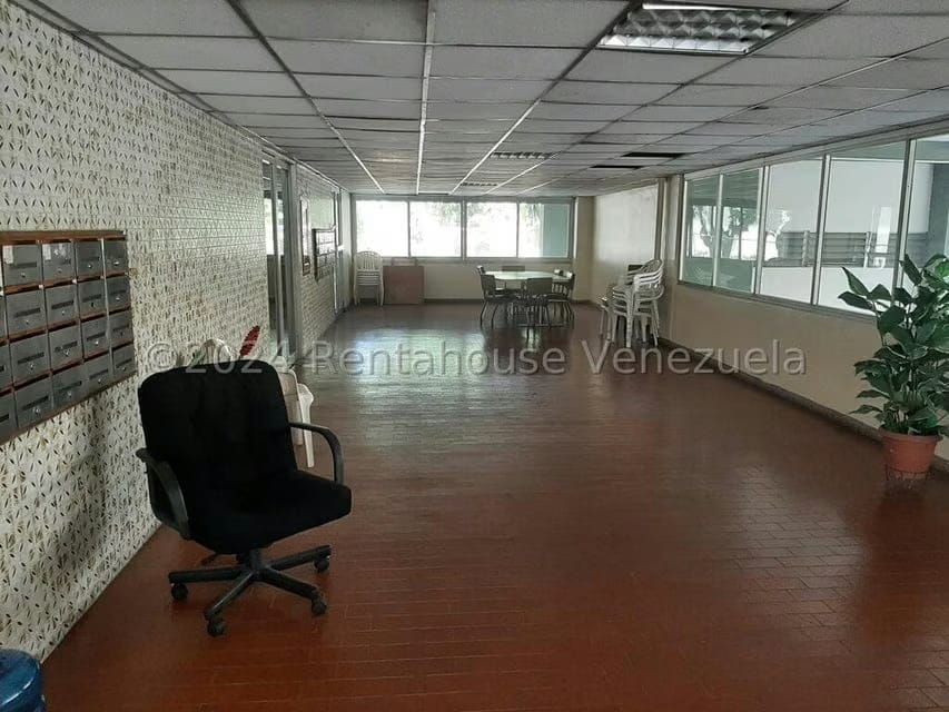 Apartamento (1 Nivel) en Venta en San Bernardino, Distrito Metropolitano - 42