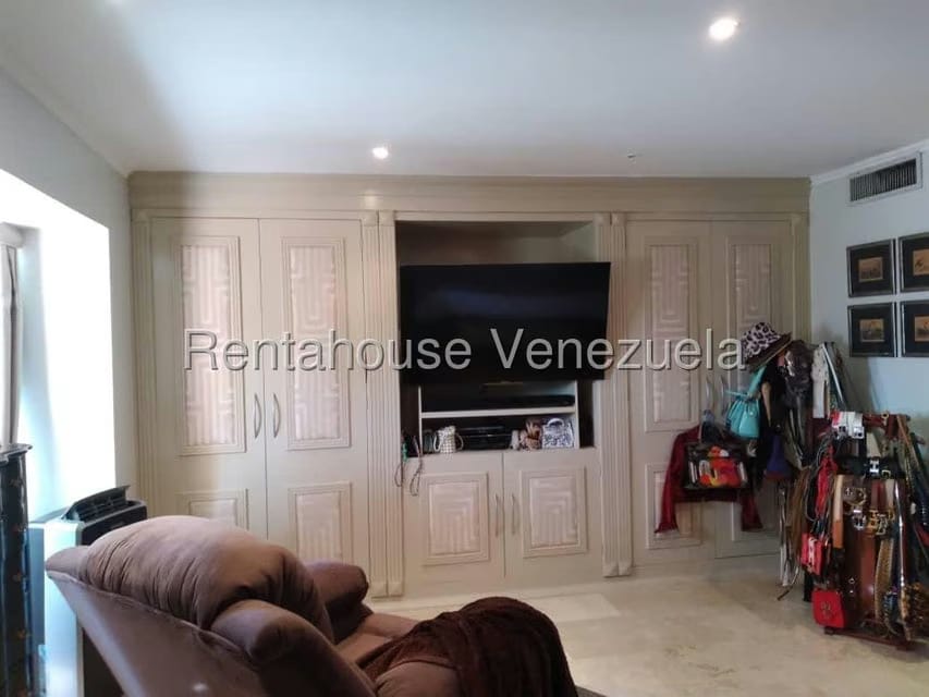 Apartamento (Duplex) en Venta en El Milagro, Zulia - 11