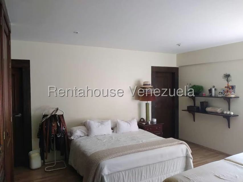 Apartamento (Duplex) en Venta en El Milagro, Zulia - 8