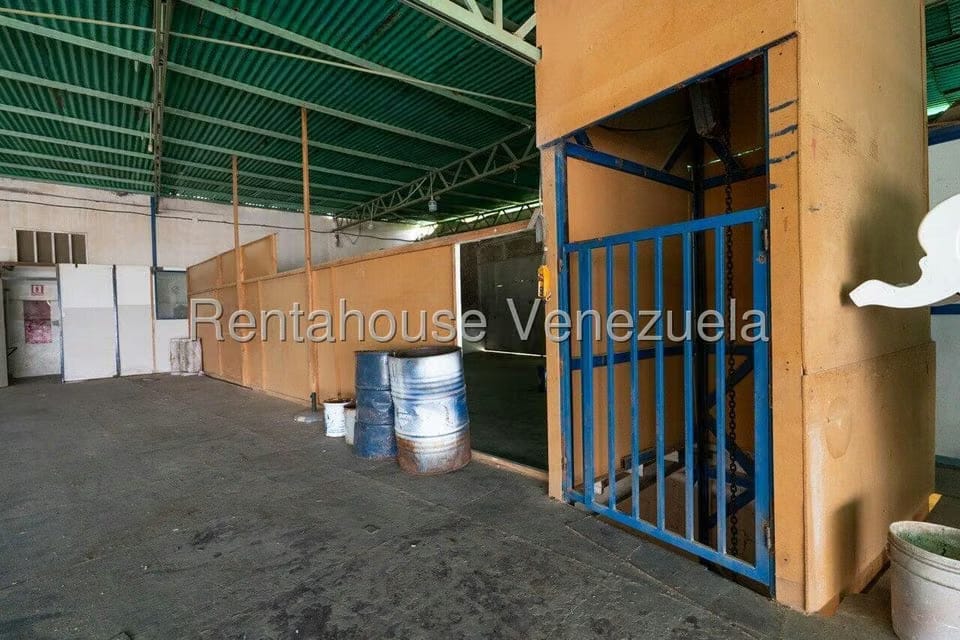 Comercial (Galpon - Deposito) en Venta en Las Minas, Miranda - 33