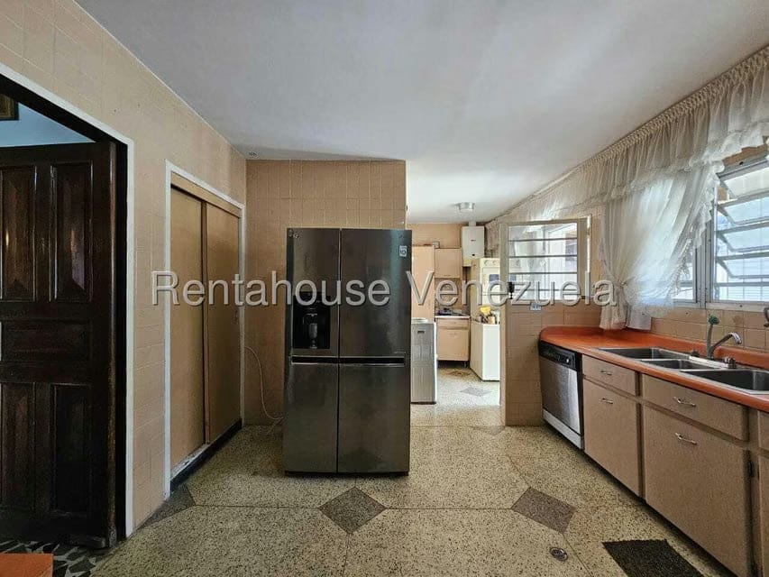 Casa (Duplex) en Venta en Prados del Este, Distrito Metropolitano - 19