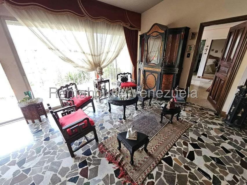 Casa (Duplex) en Venta en Prados del Este, Distrito Metropolitano - 6