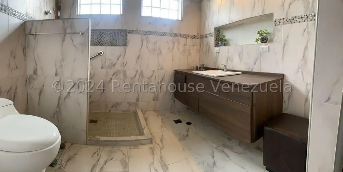 Casa (Multipes Niveles) en Venta en La Union, Distrito Metropolitano - 11