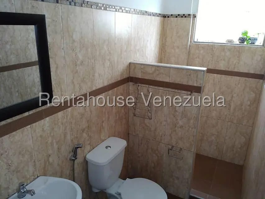 Casa (Multipes Niveles) en Venta en La Union, Distrito Metropolitano - 9