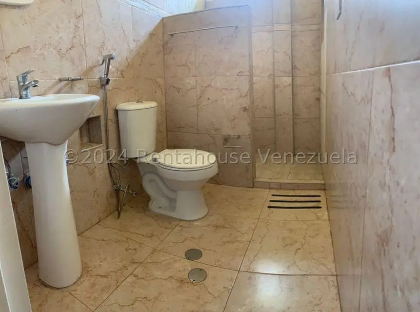 Casa (Multipes Niveles) en Venta en La Union, Distrito Metropolitano - 10