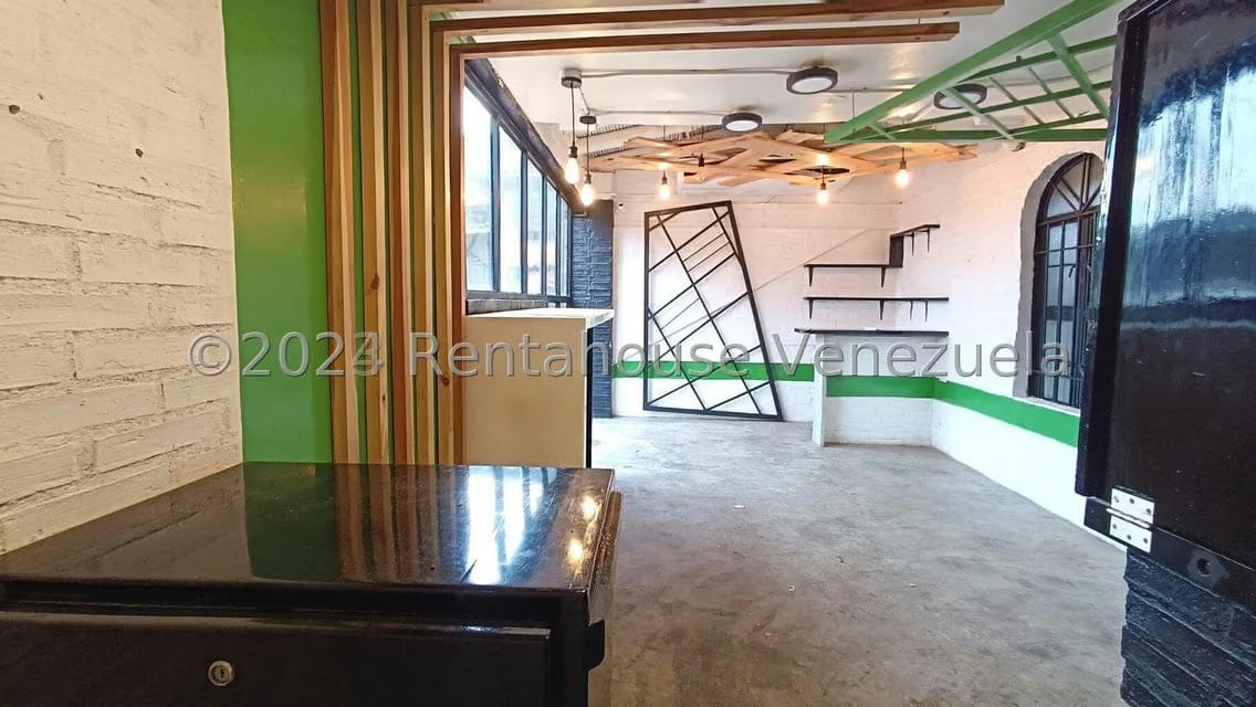 Comercial (Local Comercial) en Alquiler en El Hatillo, Distrito Metropolitano - 2