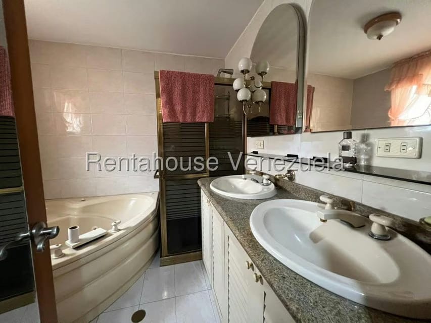 Apartamento (1 Nivel) en Venta en El Paraiso, Distrito Metropolitano - 17