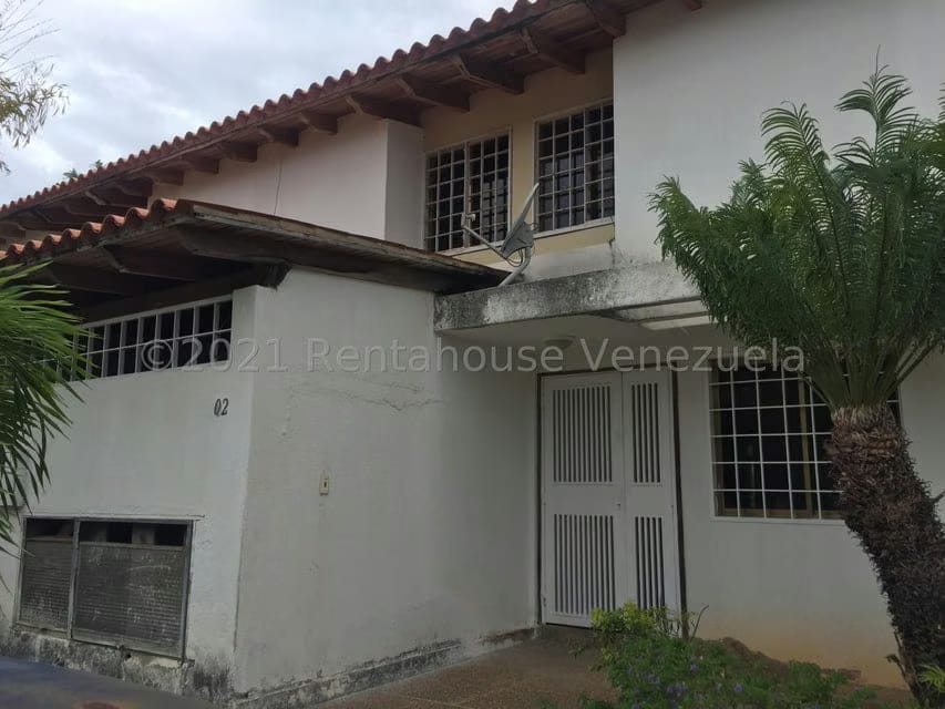 Townhouse (Duplex) en Venta en Maneiro, Nueva Esparta - 2