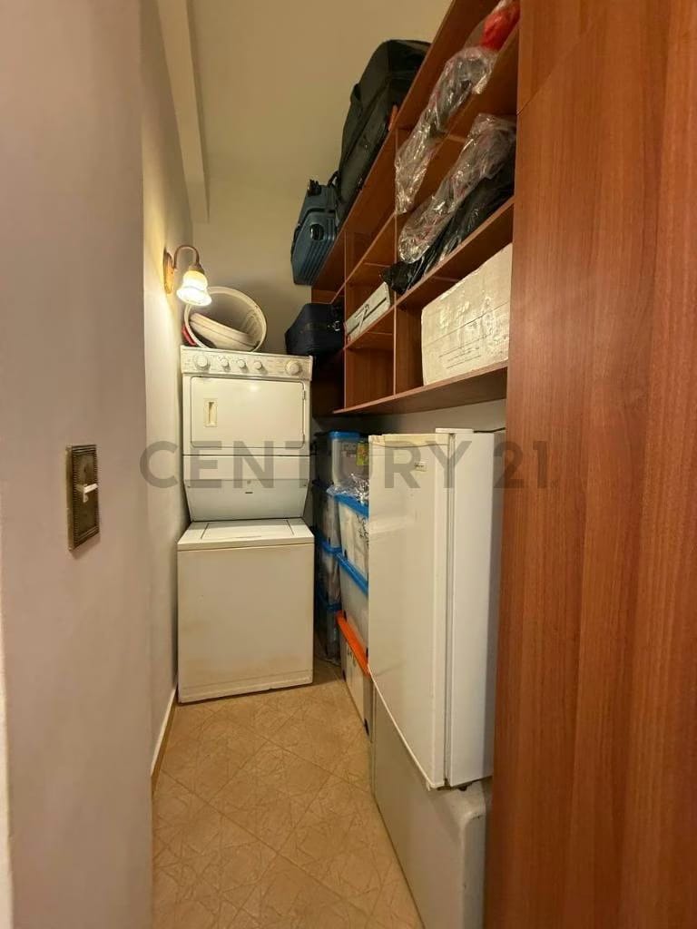Apartamento en renta en el CR. El Cardon, Lechería. - 30