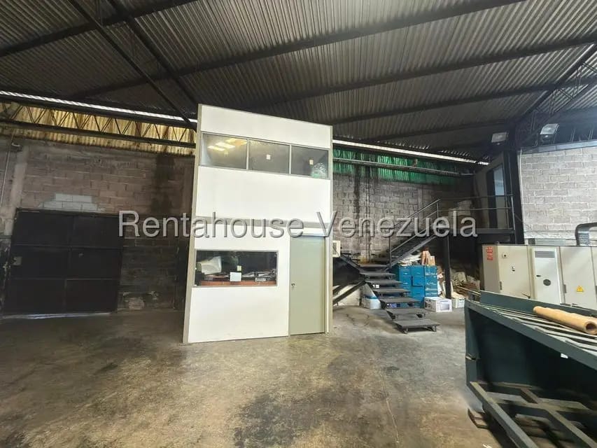Comercial (Industrial) en Venta en Terrinca, Miranda - 28