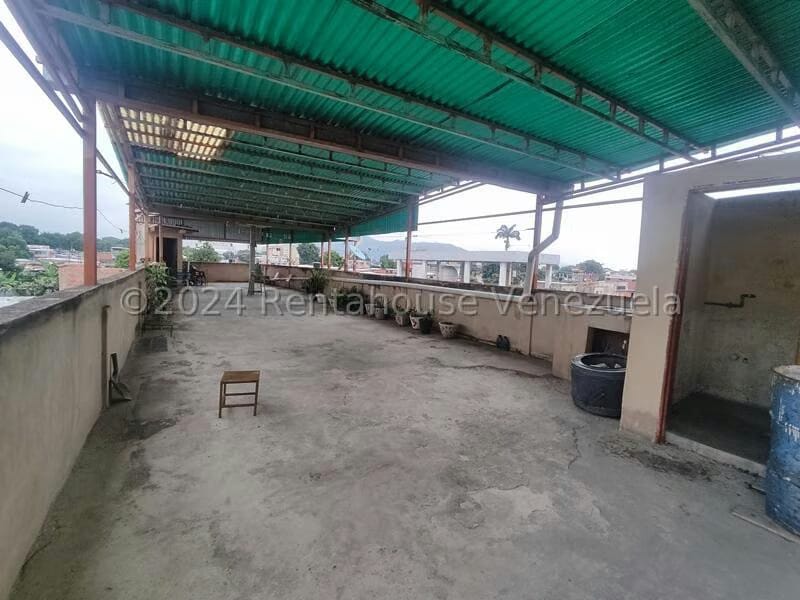 Casa (Multipes Niveles) en Venta en Santa Rosa, Carabobo - 16
